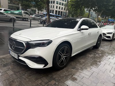 MERCEDES-BENZ E-CLASS - 5