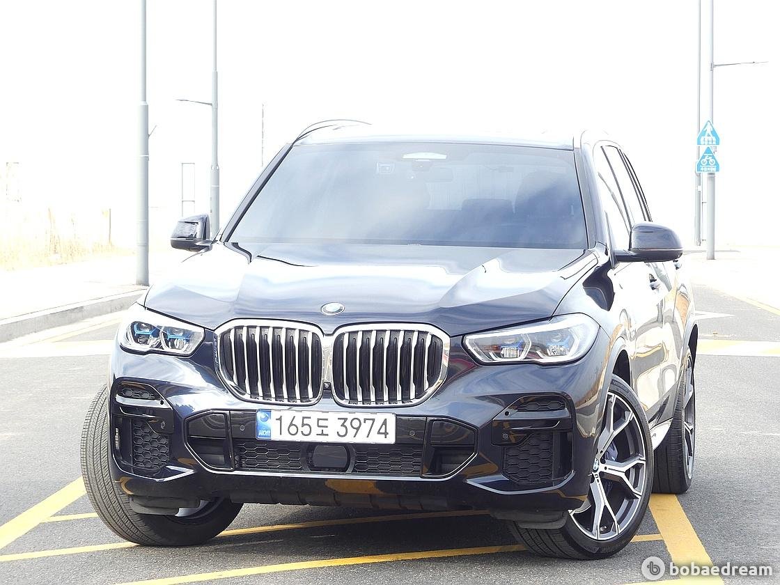 BMW X5 - View 1