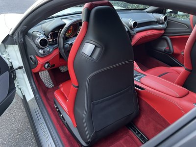 2018 Ferrari GTC4 LUSSO thumbnail 25