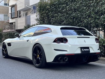 صورة 8 لـ 2018 Ferrari GTC4 LUSSO