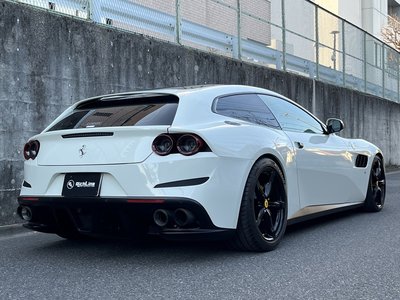 صورة 10 لـ 2018 Ferrari GTC4 LUSSO