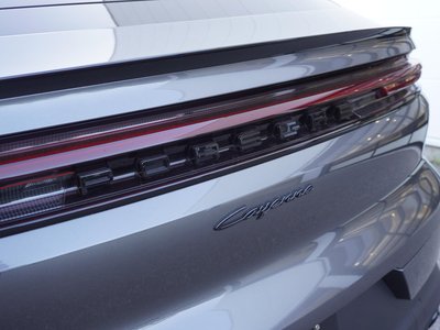 PORSCHE CAYENNE - 10