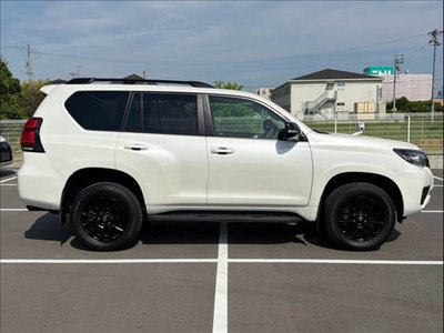 صورة مصغرة 18 لـ 2022 Toyota LAND CRUISER PRADO