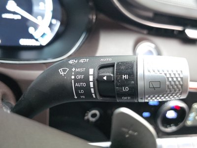 2022 Genesis GV70 thumbnail 24
