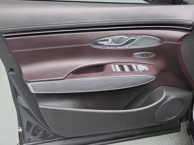 2022 Genesis GV70 thumbnail 14