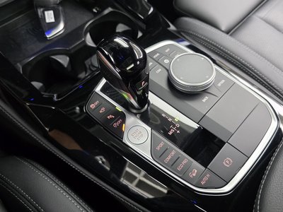 2025 BMW X4 — миниатюра 12