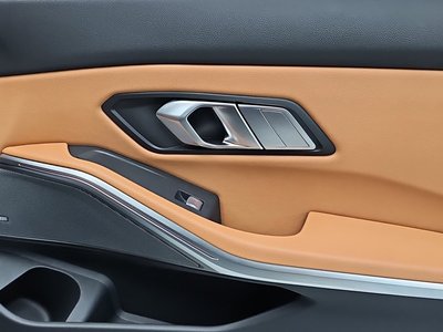 2025 BMW 3 SERIES thumbnail 17