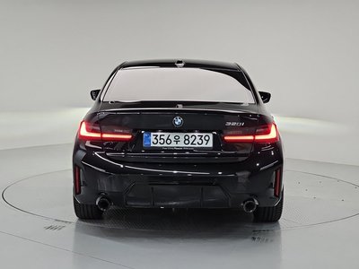 2025 BMW 3 SERIES — фото 2