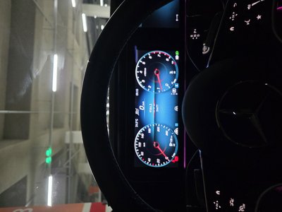 MERCEDES-BENZ E-CLASS - 8