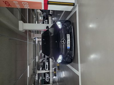MERCEDES-BENZ E-CLASS - 2