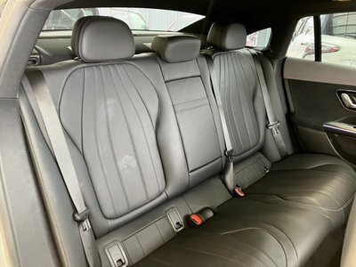 2024 Mercedes-BENZ EQE — миниатюра 12