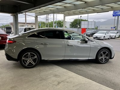 2024 Mercedes-BENZ EQE photo 7