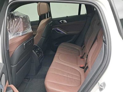 2021 BMW X6 — миниатюра 12