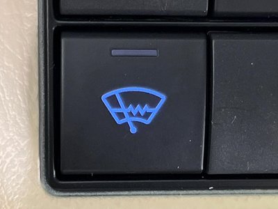 TOYOTA LAND CRUISER PRADO - 8