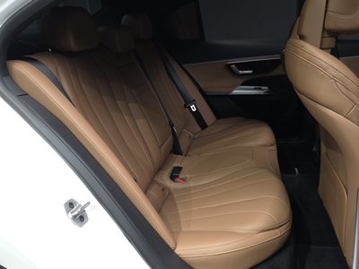 2026 Mercedes-BENZ E-CLASS — миниатюра 18