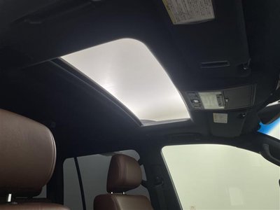 TOYOTA LAND CRUISER 200 - 3