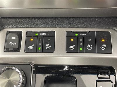 TOYOTA LAND CRUISER 200 - 6