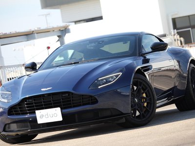 ASTON MARTIN DB11 - 1