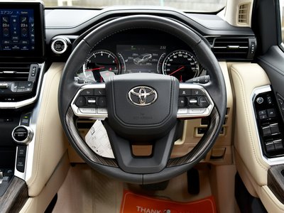 صورة مصغرة 18 لـ 2021 Toyota LAND CRUISER 300