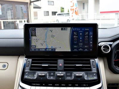 صورة 3 لـ 2021 Toyota LAND CRUISER 300