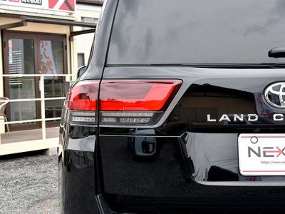 صورة مصغرة 62 لـ 2021 Toyota LAND CRUISER 300