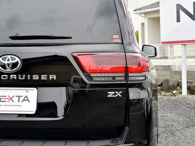 صورة مصغرة 63 لـ 2021 Toyota LAND CRUISER 300