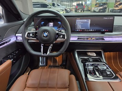 BMW 7 SERIES - 9