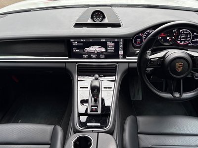 PORSCHE PANAMERA - 6