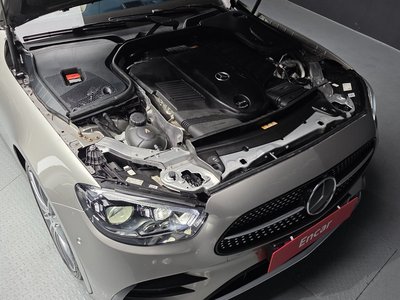 MERCEDES-BENZ E-CLASS - 7