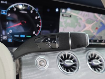 MERCEDES-BENZ E-CLASS - 9