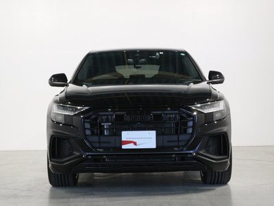 AUDI Q8 - 5
