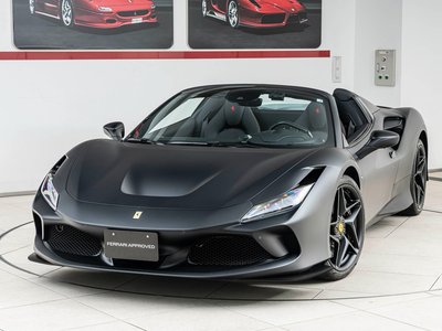 FERRARI F8 - 1