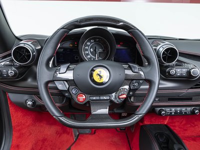 FERRARI F8 - 7
