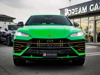 LAMBORGHINI URUS - 3