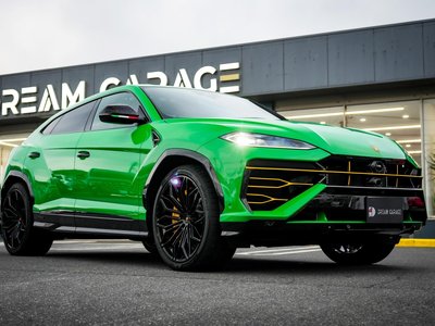 LAMBORGHINI URUS - 8