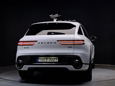 صورة 3 لـ 2022 Genesis GV70
