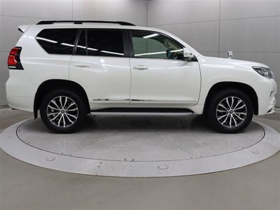 TOYOTA LAND CRUISER PRADO - 5