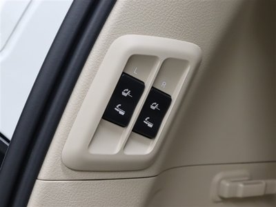 TOYOTA LAND CRUISER PRADO - 9