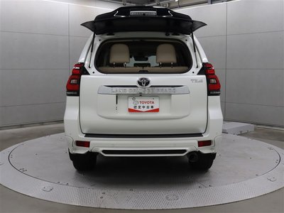 TOYOTA LAND CRUISER PRADO - 4