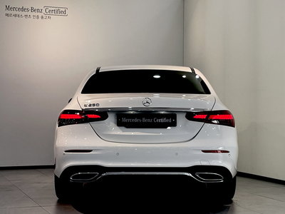 MERCEDES-BENZ E-CLASS - 3