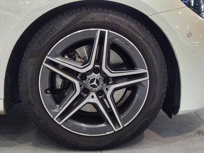 MERCEDES-BENZ E-CLASS - 6