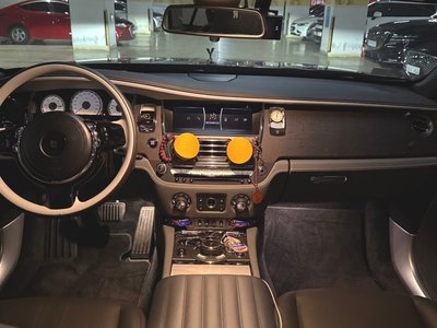 ROLLS-ROYCE WRAITH - 9