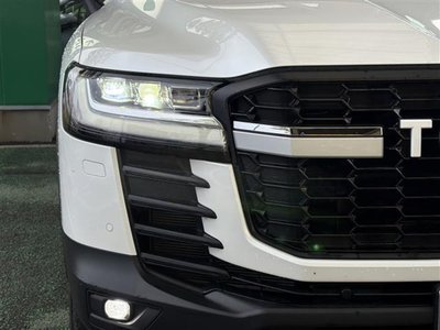 TOYOTA LAND CRUISER - 8