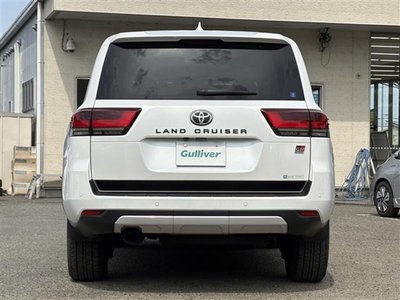 TOYOTA LAND CRUISER - 3