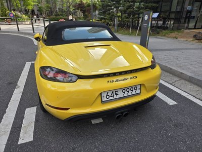 صورة 3 لـ 2017 Porsche 718