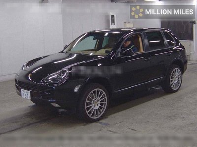 PORSCHE CAYENNE - 4