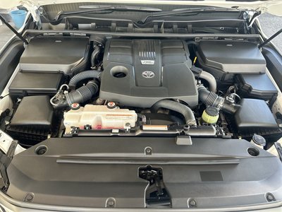 TOYOTA LAND CRUISER 300 - 4