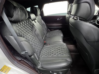 2023 Genesis GV80 thumbnail 18