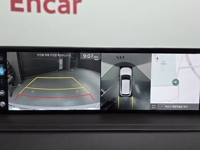 2023 Genesis GV80 thumbnail 16