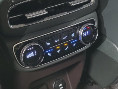 2023 Genesis GV80 thumbnail 17
